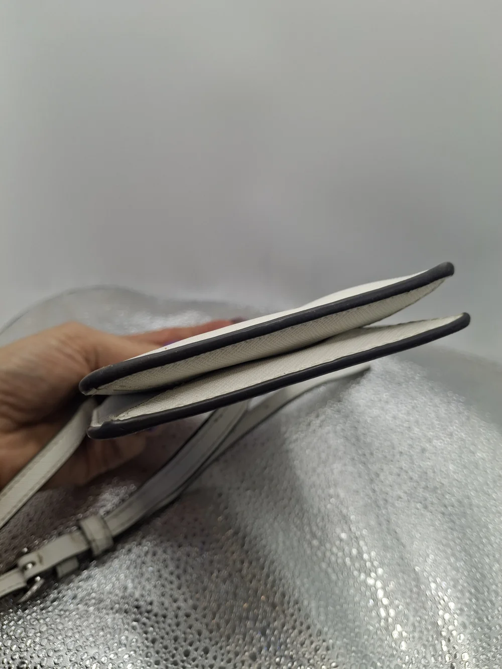 Kate Spade White Crossbody Phone Bag